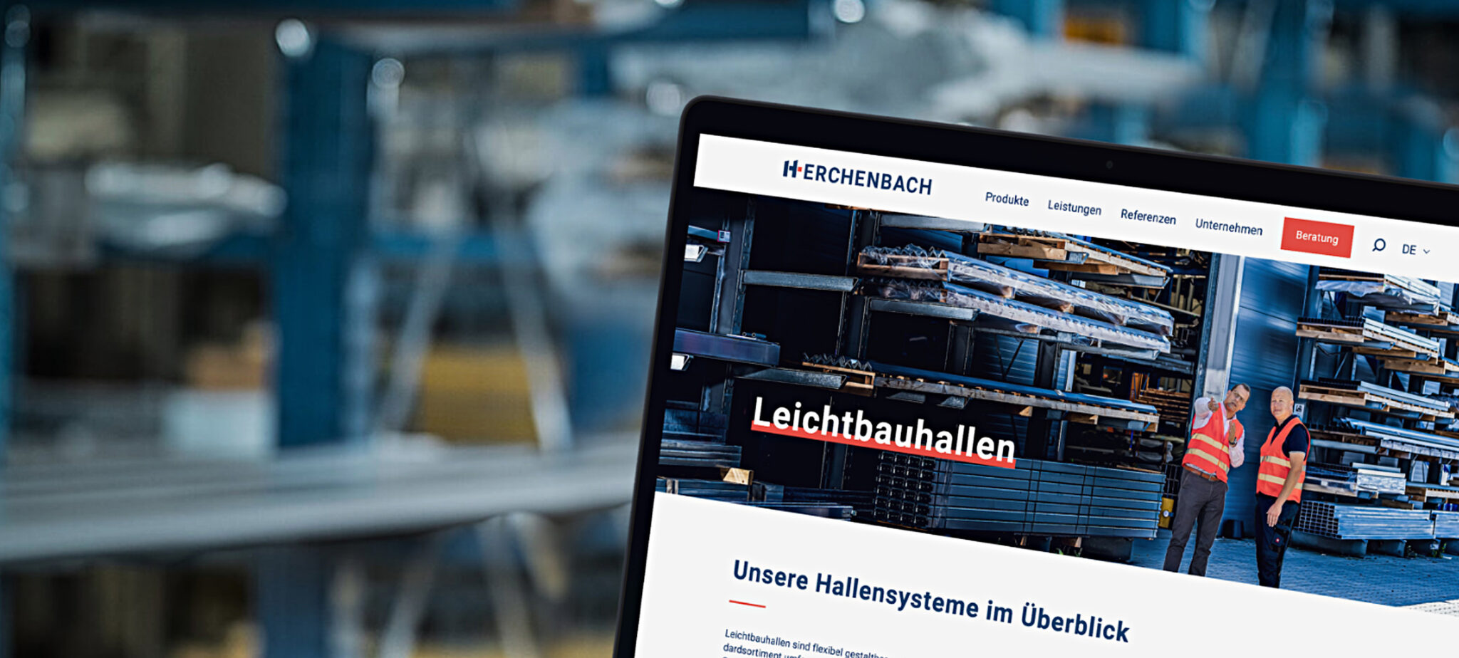 Laptop in Lagerhalle