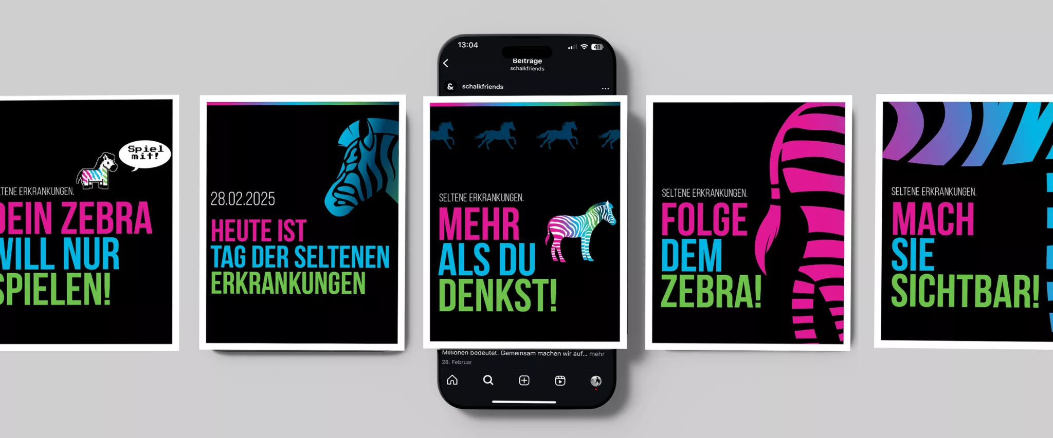 Eine Collage aus verschiedenen Social Media Posts der Kampagne mit dem Zebra als Hauptmotiv und Überschriften wie "Heute ist Tag der seltenen Erkrankungen" und "Mach Sie sichtbar!".